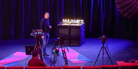 Janne Kouri, Head of Industrial Design, Huld Oy, esiintyy Design Venture Dayssä Kulttuuritila Nuijamiehen lavalla Lappeenrannassa.