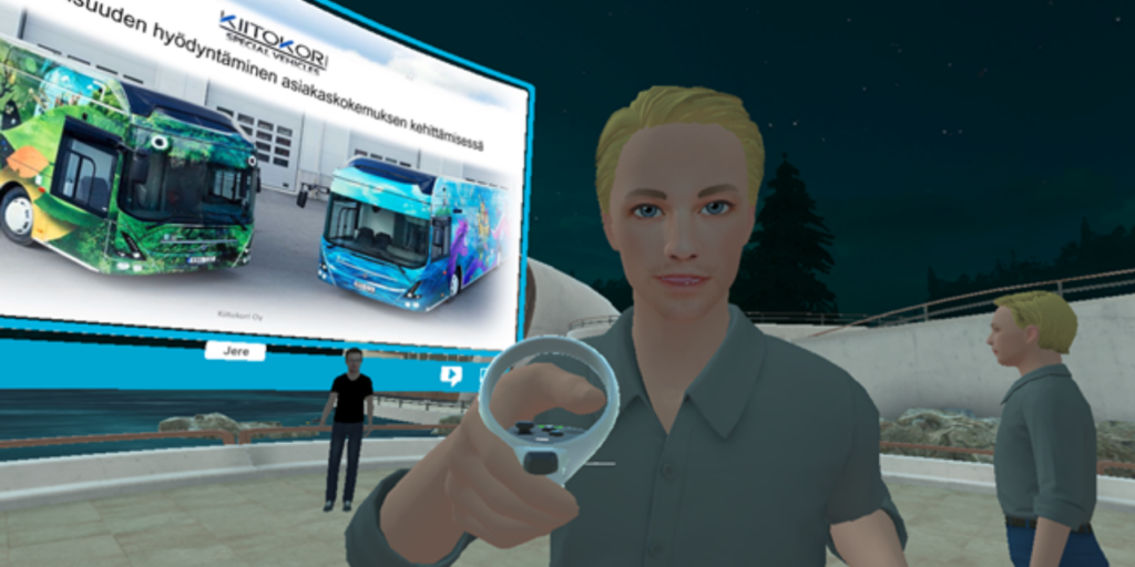 Seminaariin osallistuvan henkilön oma avatar-hahmo virtuaalisella näyttämöllä.